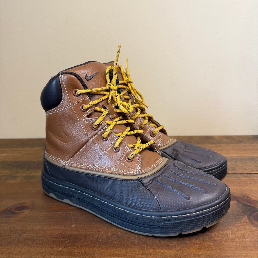 Nike ACG Woodside Youth Waterproof Hiking Boots 415077-200 Kids Size 4.5 Y